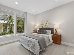 11522 117th Lane NE 4, Kirkland WA 98034