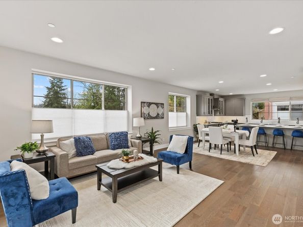 11522 117th Lane NE 4, Kirkland WA 98034