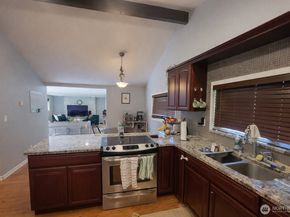 7417 NE 170th Street, Kenmore WA 98028