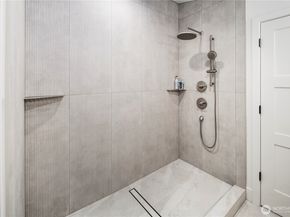 524 NE 89th Street B, Seattle WA 98115