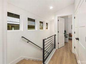 524 NE 89th Street B, Seattle WA 98115