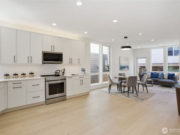 9013 14th Avenue SW, Seattle WA 98106