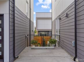 9013 14th Avenue SW, Seattle WA 98106