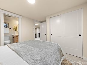 7536 13th Avenue NW, Seattle WA 98117