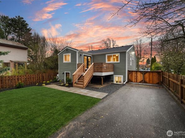 7536 13th Avenue NW, Seattle WA 98117