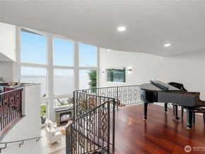 17714 SE 40th Place, Bellevue WA 98008