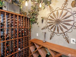 17714 SE 40th Place, Bellevue WA 98008