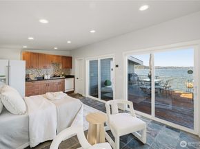 17714 SE 40th Place, Bellevue WA 98008