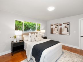 17714 SE 40th Place, Bellevue WA 98008