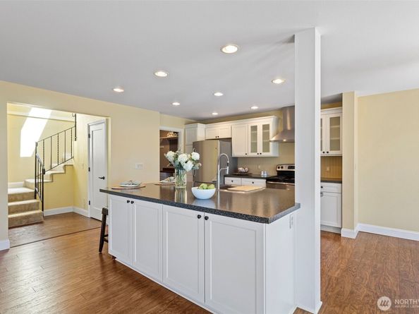 6234 NE 182nd Street, Kenmore WA 98028