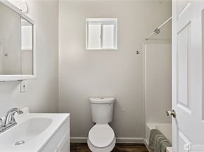 1521 E Spruce Street, Seattle WA 98122
