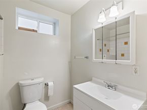 1521 E Spruce Street, Seattle WA 98122