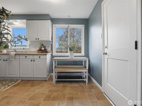 2012 Nipsic Avenue, Bremerton WA 98310