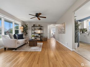 2012 Nipsic Avenue, Bremerton WA 98310