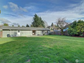 15023 Simonds Road NE, Kenmore WA 98028