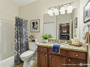225 Logan Avenue S 319, Renton WA 98057