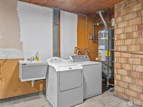5508 172nd Place SW, Lynnwood WA 98037