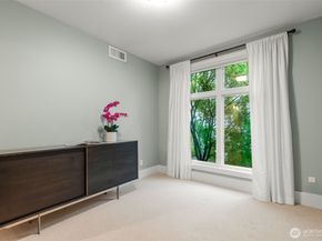 1 Ward Street C, Seattle WA 98109