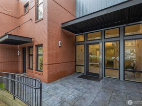 1 Ward Street C, Seattle WA 98109