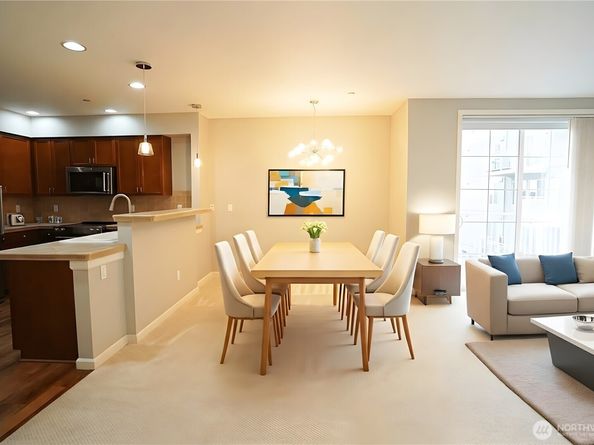 11004 NE 11th Street 301, Bellevue WA 98004