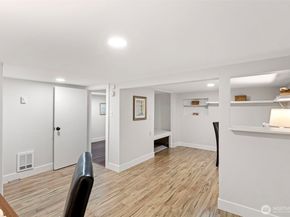 302 S Barton Street, Seattle WA 98108