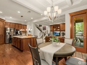 25812 SE 28th Place, Sammamish WA 98075