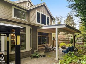 25812 SE 28th Place, Sammamish WA 98075
