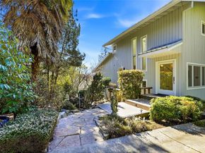8449 W Mercer Way, Mercer Island WA 98040