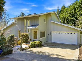 8449 W Mercer Way, Mercer Island WA 98040