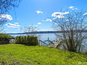 8449 W Mercer Way, Mercer Island WA 98040