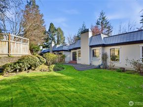 1619 102nd Place NE B2, Bellevue WA 98004