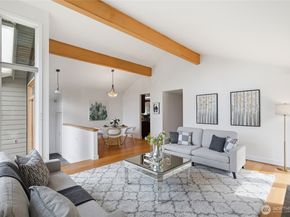 6006 105th Avenue NE, Kirkland WA 98033