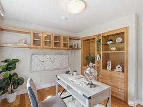 6006 105th Avenue NE, Kirkland WA 98033