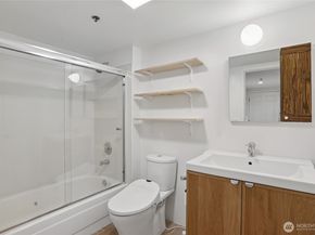 505 E Denny Way 301, Seattle WA 98122