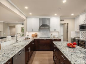 735 1st Street S 103, Kirkland WA 98033