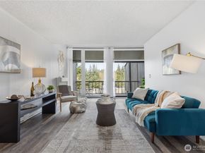 6352 137th Place NE 259, Redmond WA 98052