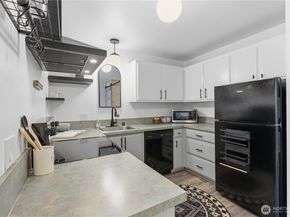 6352 137th Place NE 259, Redmond WA 98052