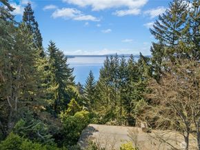 4014 57th Avenue SW, Seattle WA 98116