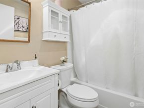 4014 57th Avenue SW, Seattle WA 98116