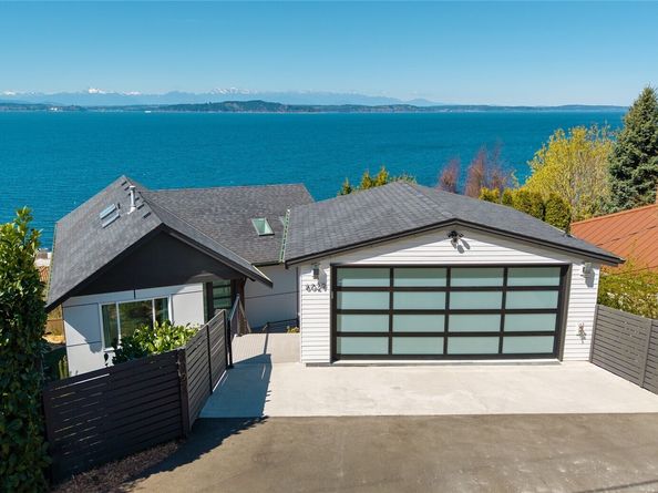 6029 Atlas Place SW, Seattle WA 98136
