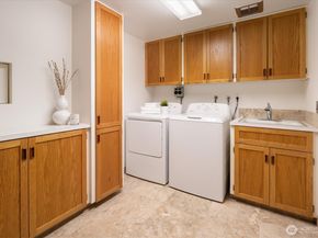 2533 NE 83rd Street, Seattle WA 98115