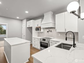 16823 Alder Way G5, Lynnwood WA 98037