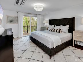 5205 W Mercer Place, Mercer Island WA 98040