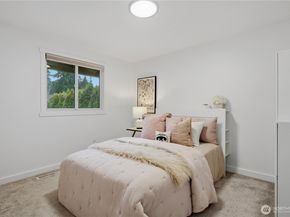 11742 NE 150th Place, Kirkland WA 98034