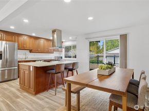 11742 NE 150th Place, Kirkland WA 98034