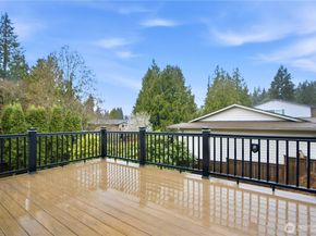 11742 NE 150th Place, Kirkland WA 98034