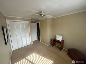 303 S 325th Lane 22D, Federal Way WA 98003