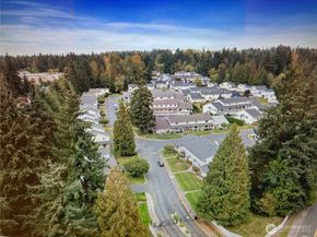 303 S 325th Lane 22D, Federal Way WA 98003