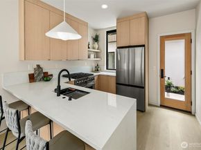 8733 13th Avenue NW A, Seattle WA 98117