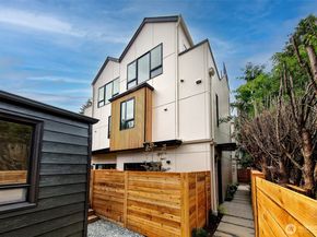 8733 13th Avenue NW A, Seattle WA 98117